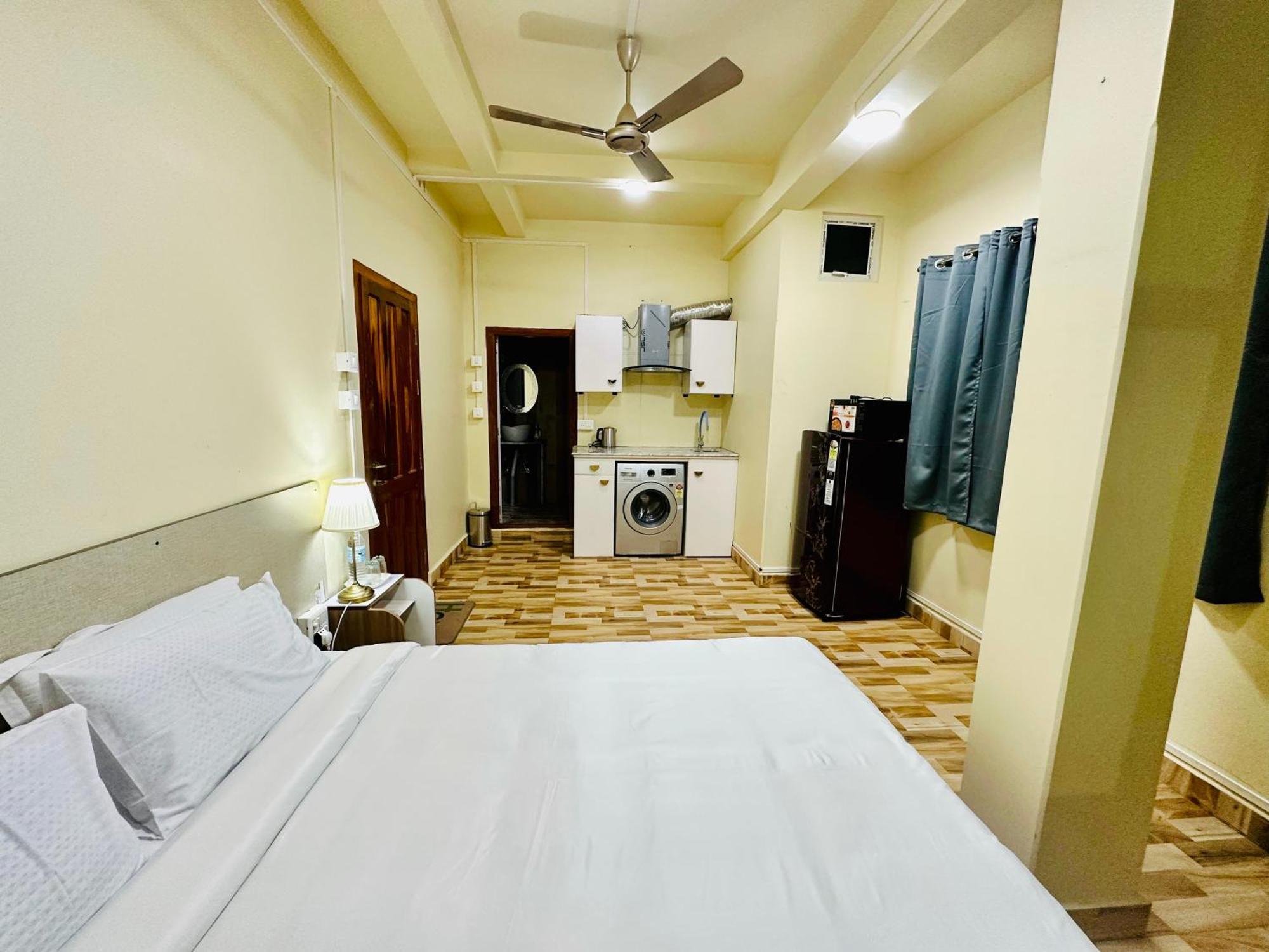 Aizawl Guest House Apartments מראה חיצוני תמונה