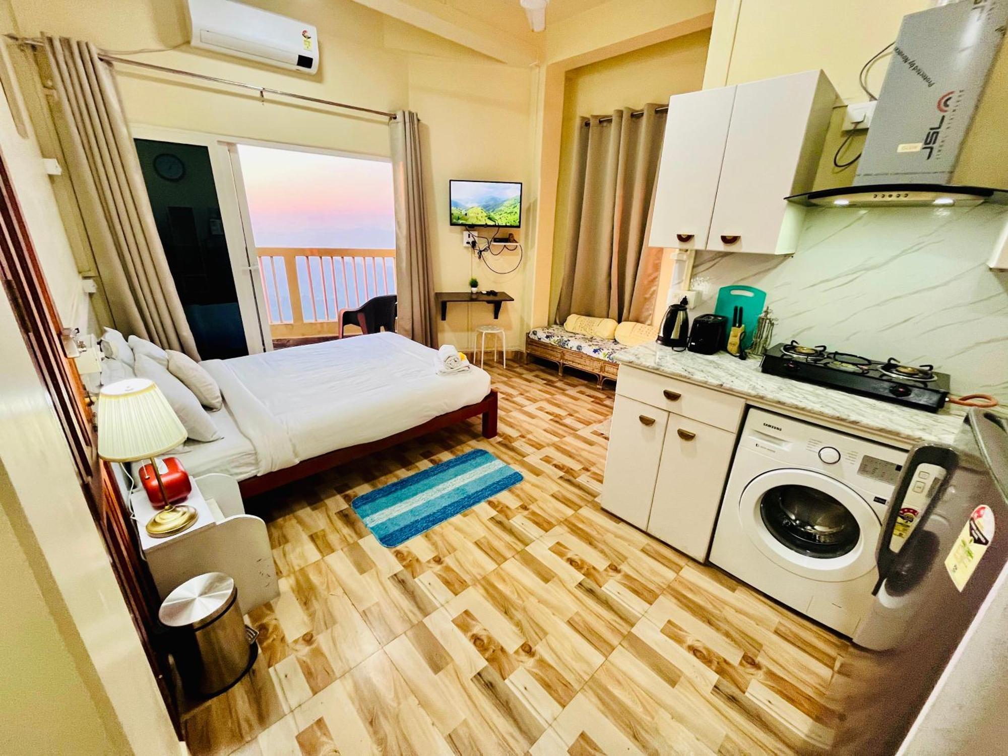 Aizawl Guest House Apartments מראה חיצוני תמונה